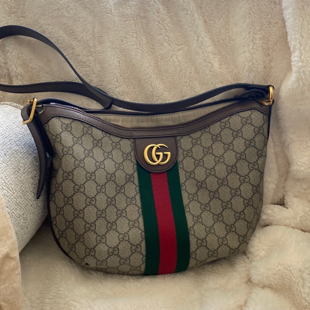 Gucci shoulder bag